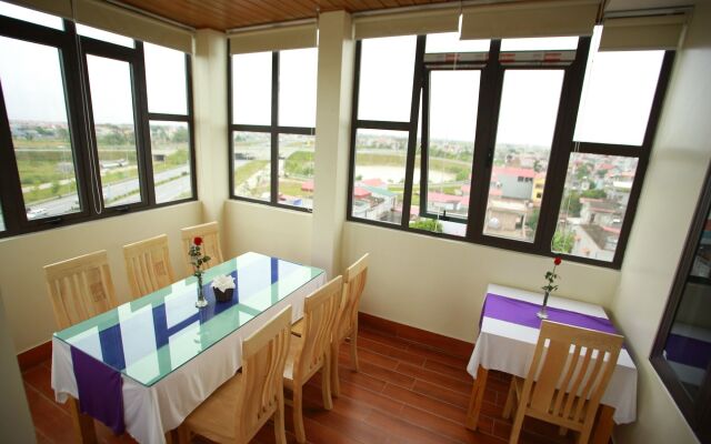 Family Airport Hotel