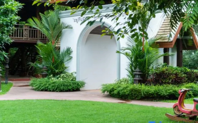 Anyin Lanna Villa Resort