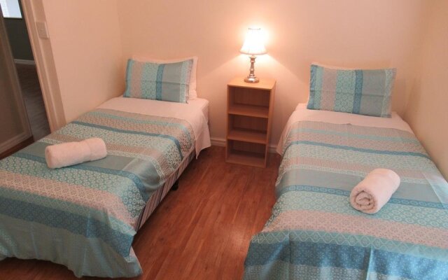 Albany Holiday House