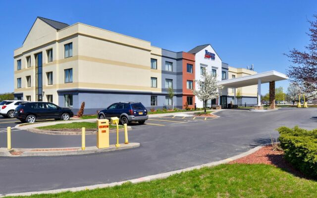 Fairfield Inn Marriott Rochester Airport