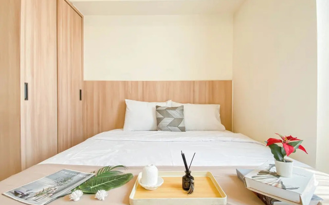 Restful 3Br At Meikarta Apartment