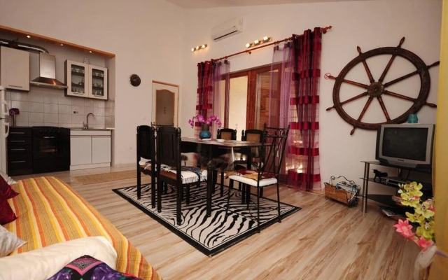 Jugana - With Pool - A2 Gornji