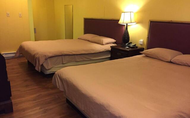 Stampeder Motel