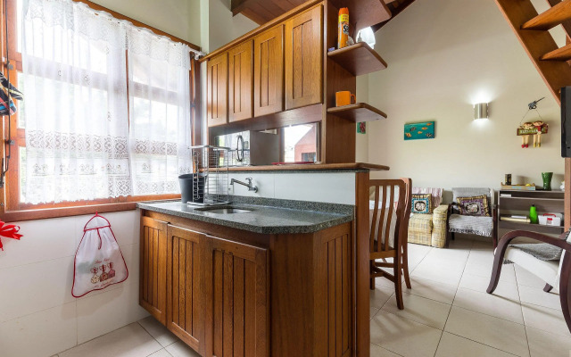Apto 2qtos churrasq. 400 à praia | Jurerê - JBA202