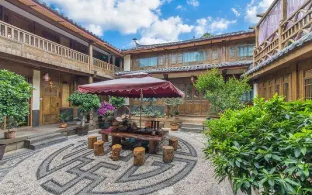 Lijiang Lanting Resort Inn (Shuhe Ancient Town Square Street)