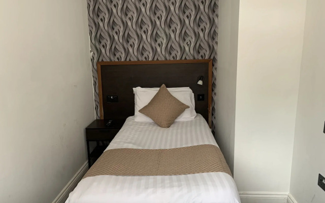 Imperial Salford Hotel