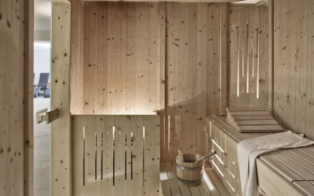 ARX Hotel & Restaurant