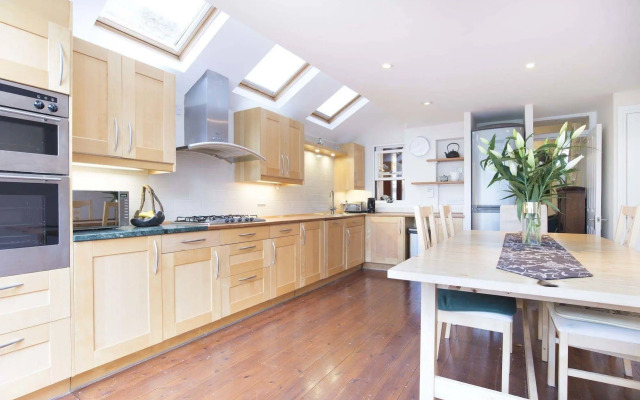 Veeve - Hammersmith