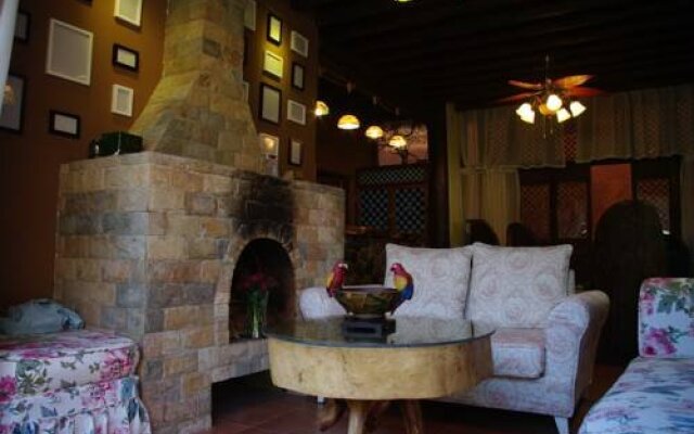 Cloudscape Boutique Inn
