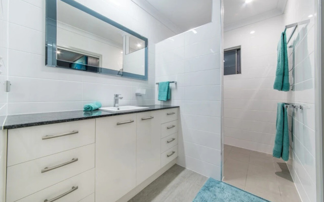 Whitsunday Sands - Cannon Valley