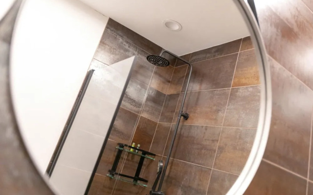 Crazy Fox Garden Cabin - From 120 Per Night