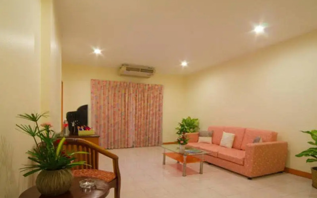 Eastiny Bella Vista Hotel & Residence