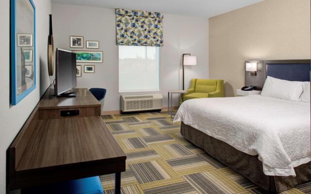 Hampton Inn & Suites Syracuse North Airport Area