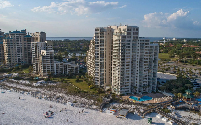 Beachside Towers at Sandestin by Panhandle Getaways