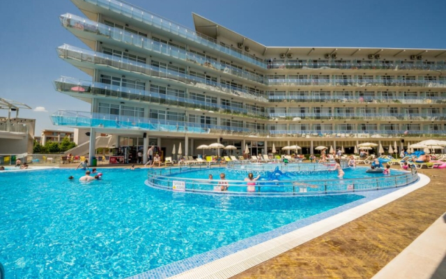 Aqua Nevis Club Hotel