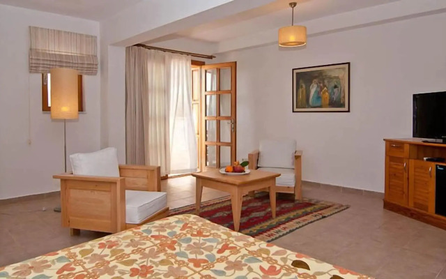 Lycia Hotel
