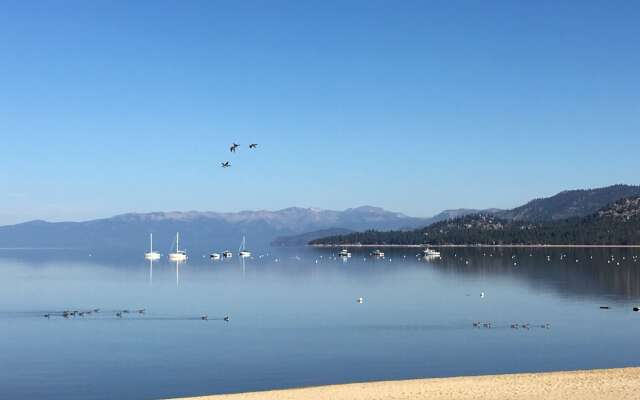 Tahoe Lakeshore Lodge & Spa