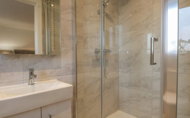 Harbourside Haven Apartment 4