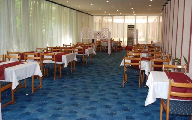 IHS Hotel