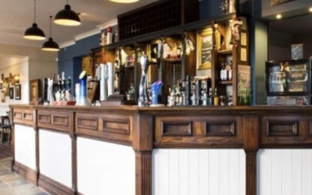 Holystone Bar and Restaurant