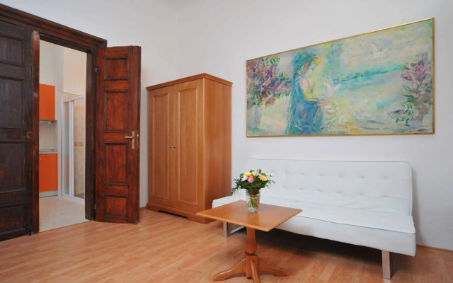 Apartment house Anenská