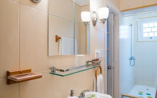 Ocean Breeze & Suites