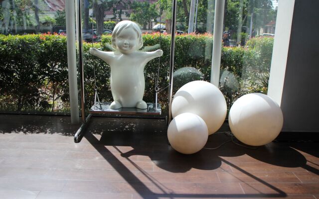 Artotel Hotel Surabaya