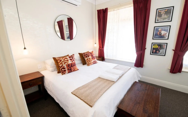 Bentley's Hotel