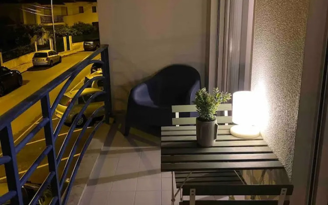 Bright Flat by Carcavelos Beach With Fast Wi-fi