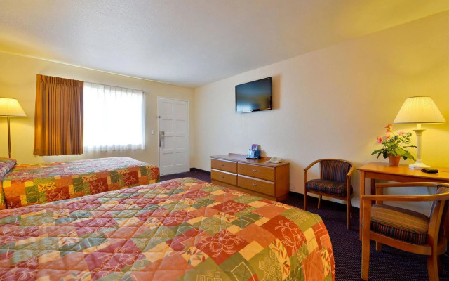 Rodeway Inn Fallbrook Downtown