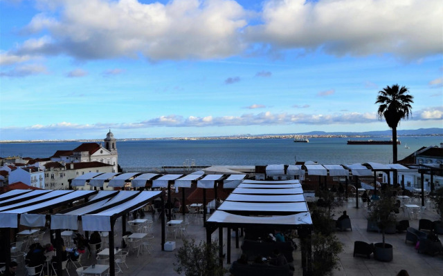 Modern Cozy Studio - Portas Do Sol