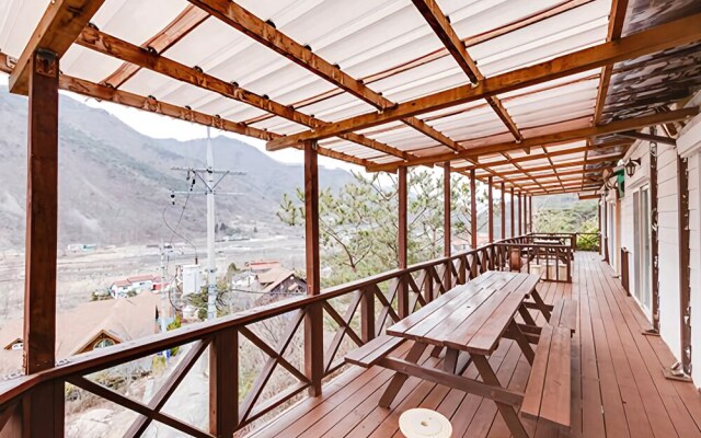Yangsan Solmaru Pension