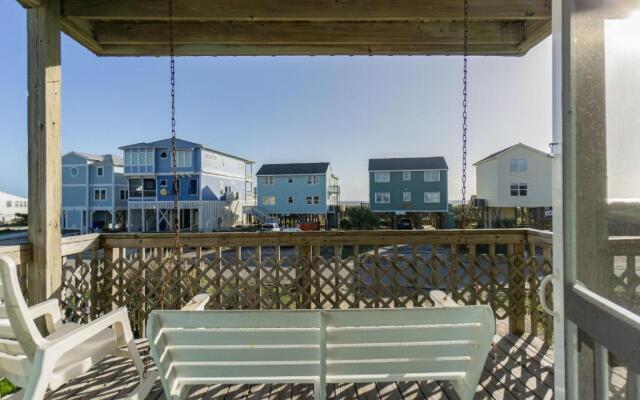 StingWray Cove by Oak Island Accommodations