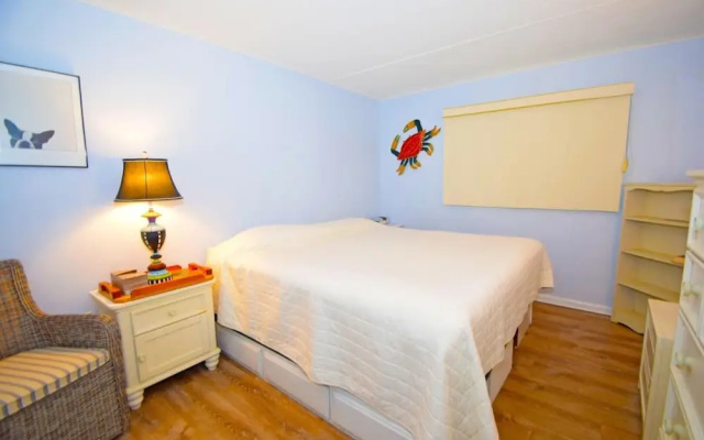 Thunder Island 112c 2 Bedroom Condo by RedAwning