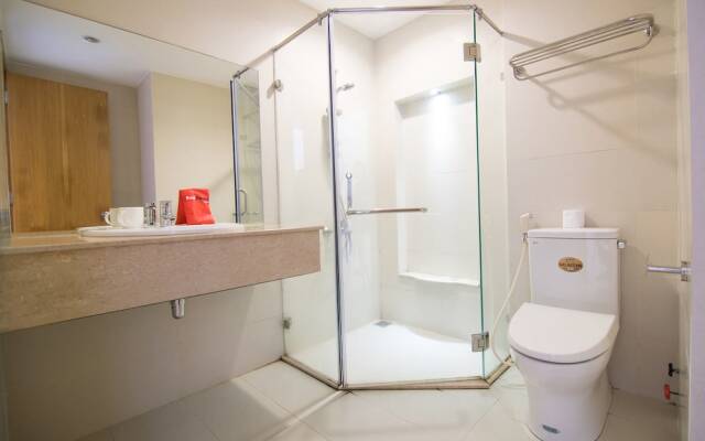 RedDoorz Plus near SECC D7