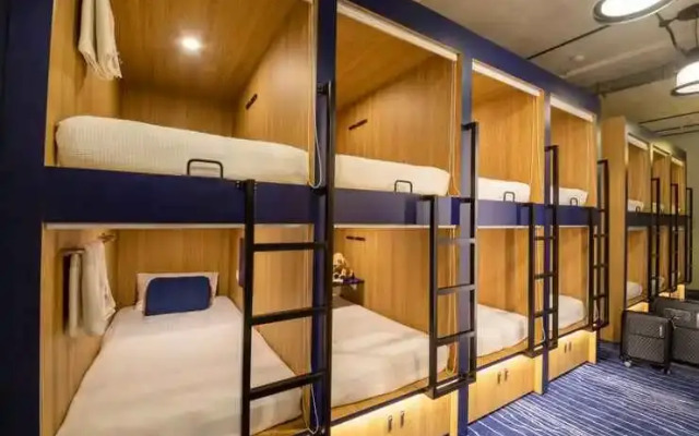 Bluewaters Pods 11 North Canal Road