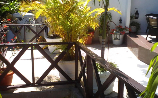 CHEZ LORNA 3 nights or plus