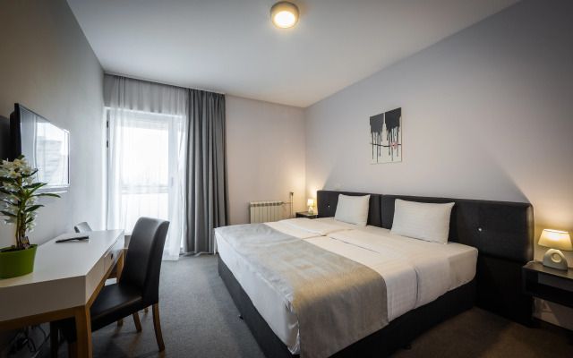 BLEECKER Hotels