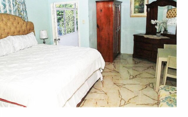 Dela de-Rose Guest House negril Jamaica