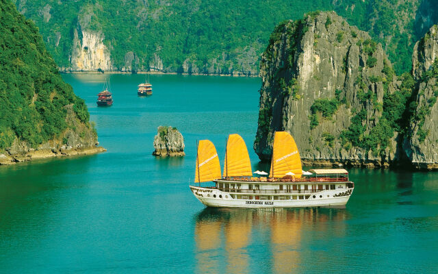 Indochina Sails Ha Long Bay Powered by ASTON