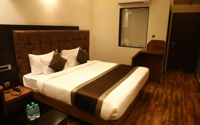 Hotel Emperio Grand