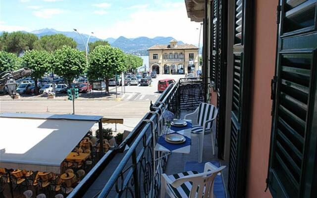 Brezza di Lago apt in Stresa With Balcony