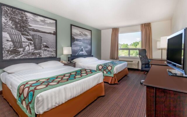 Super 8 by Wyndham Peterborough