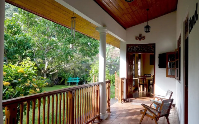 Manel Guesthouse