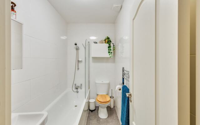 Fantastic 1BD Flat With Garden Central Kingston