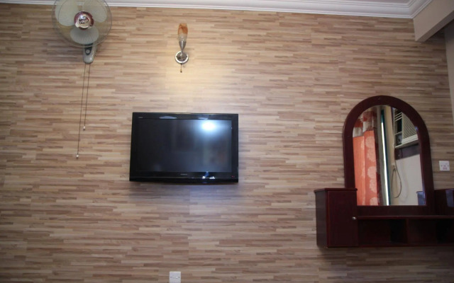Sutchi Hotel