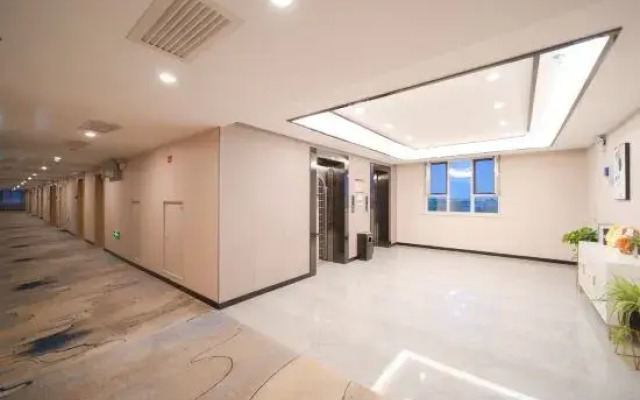 Qiyuehai Holiday Hotel