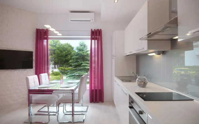 The Beach Apartments