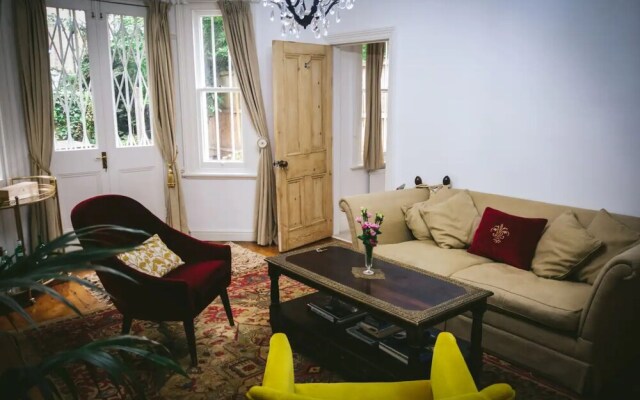 Charming 1 Bedroom Flat in Brook Green