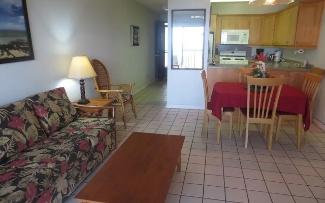 Kihei Akahi D604 1 Bedroom Condo by RedAwning